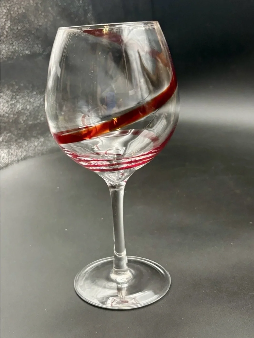 Pier 1 Red Swirl Swirline Balloon 8.5” Wine Glass Good Condition
